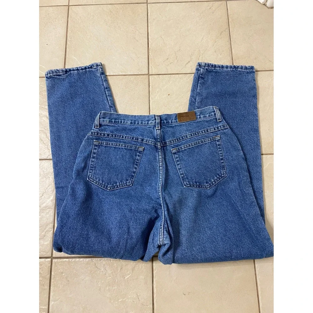 LL Bean Women Jeans Blue Denim Straight Leg Classic Fit Size 16 Medium Insulated